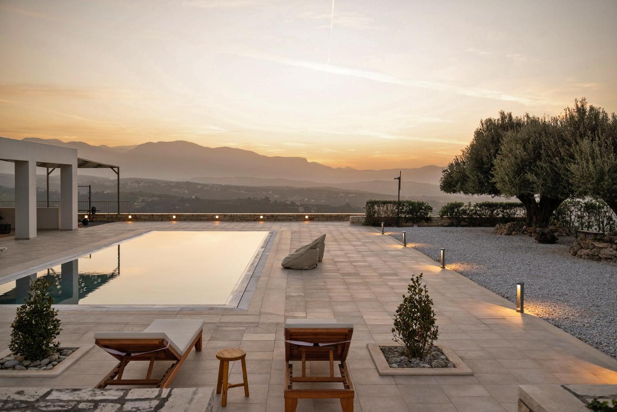 Diktamon Retreat Luxury Villa Foinikiá Buitenkant foto